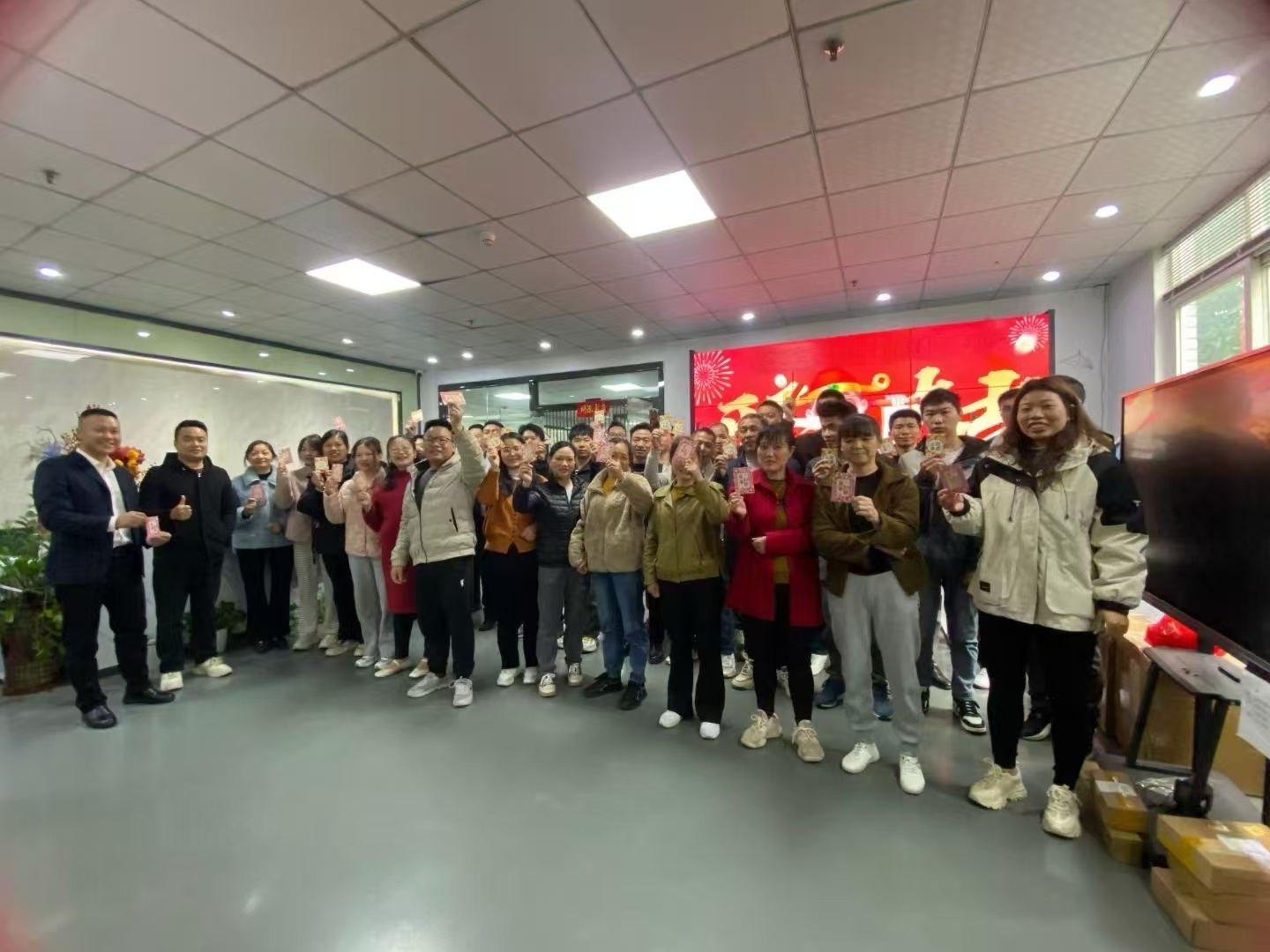 Shenzhen Cuhub dévoile une installation améliorée pour stimuler l'innovation de l'affichage intelligent